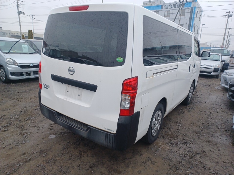 NISSAN NV350 CARAVAN
