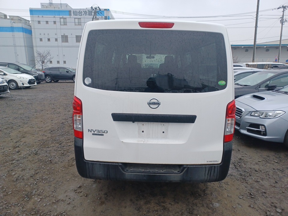 NISSAN NV350 CARAVAN