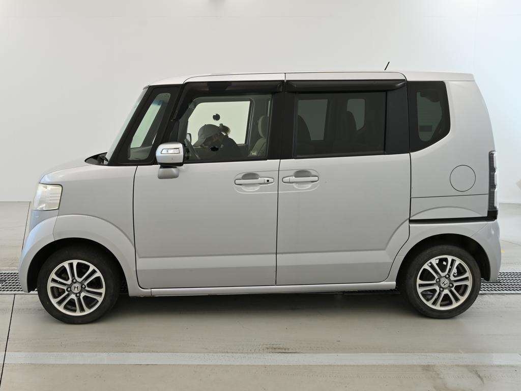 HONDA N-BOX+