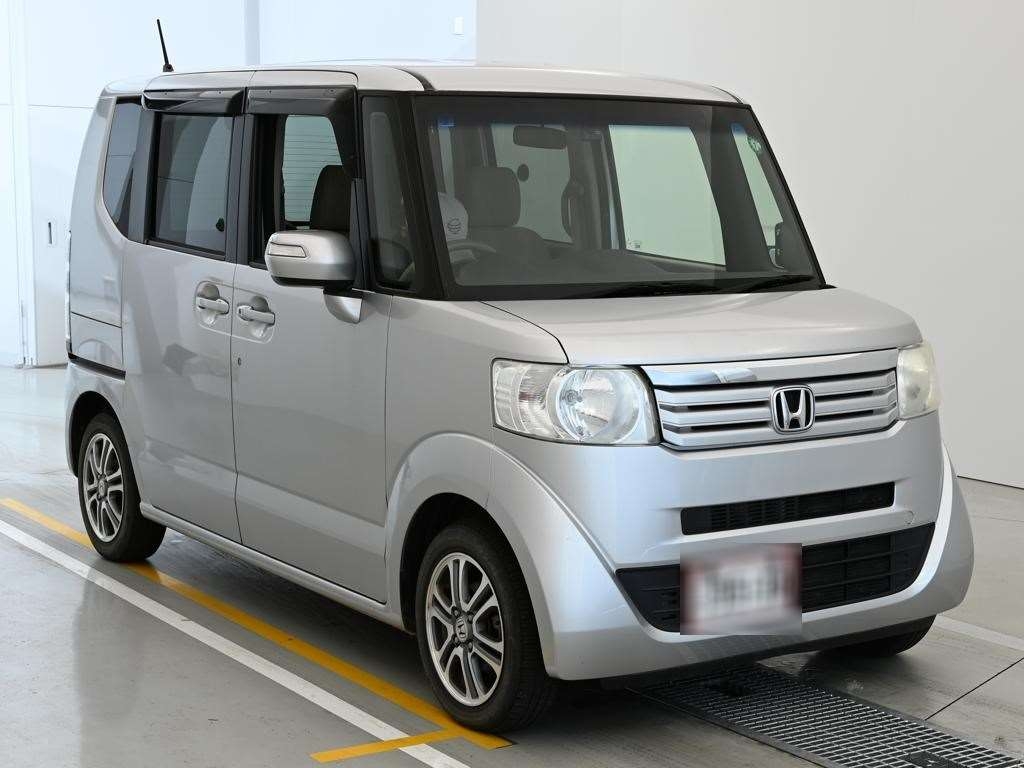 HONDA N-BOX+