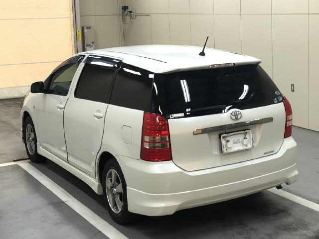 TOYOTA WISH