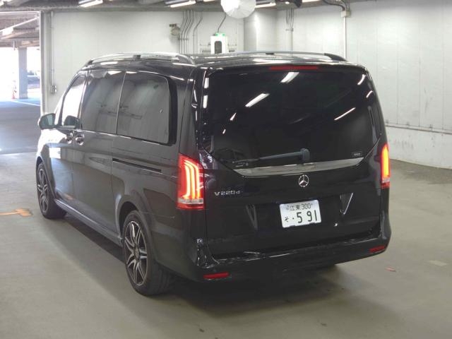 MERCEDES-BENZ V-CLASS