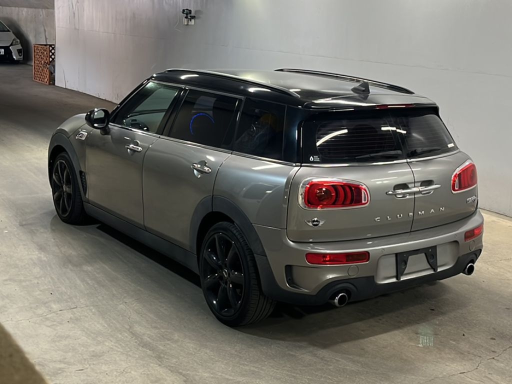 MINI CLUBMAN