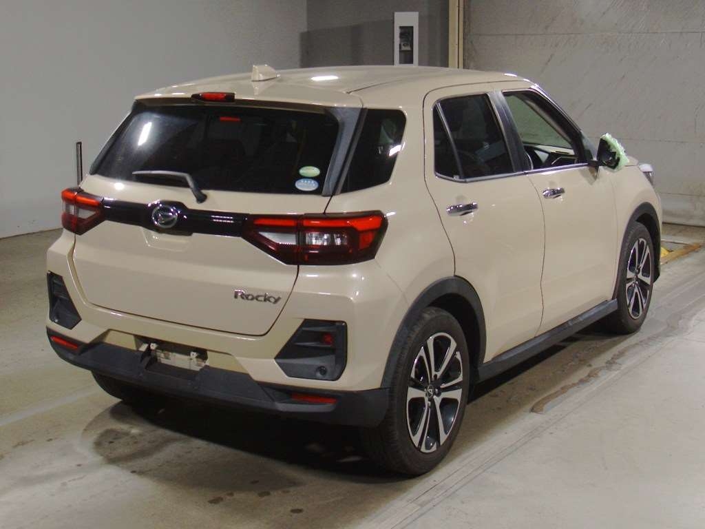 DAIHATSU ROCKY