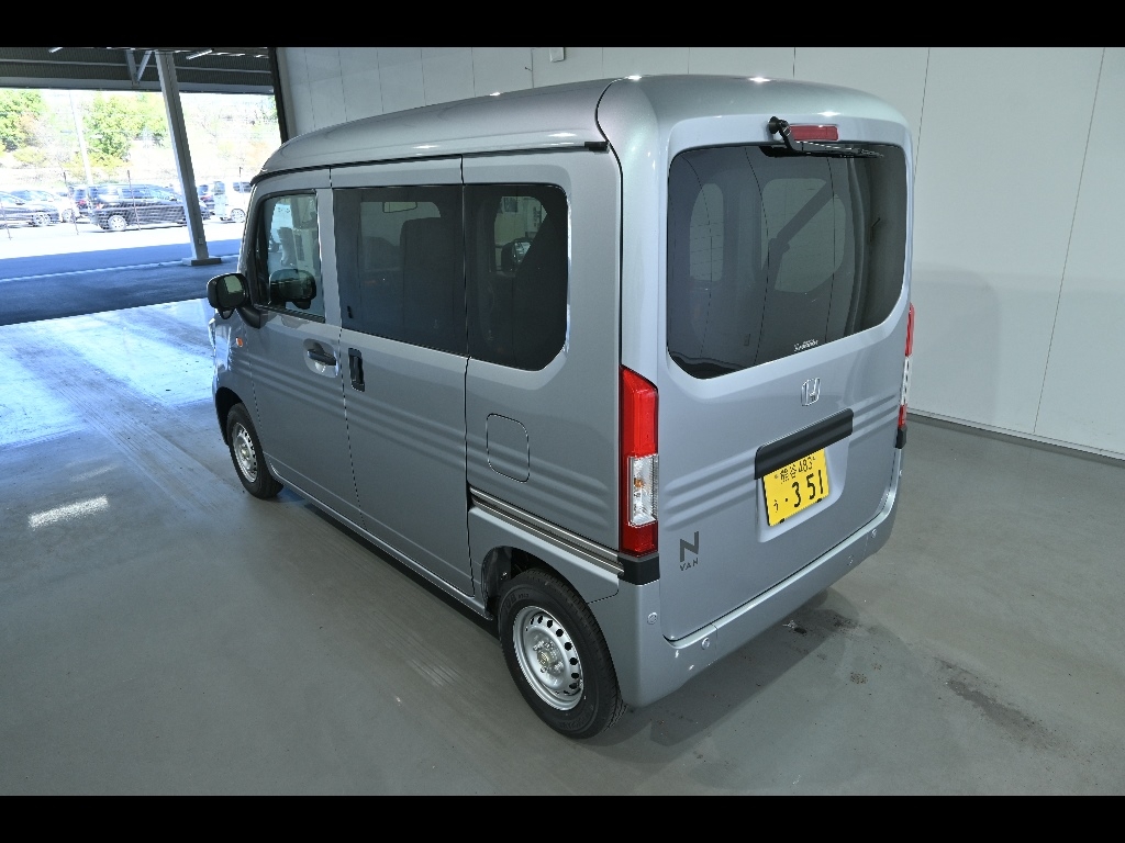 HONDA N-VAN