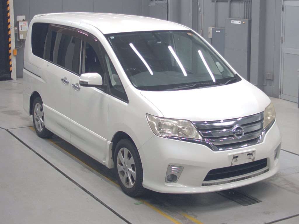 NISSAN SERENA