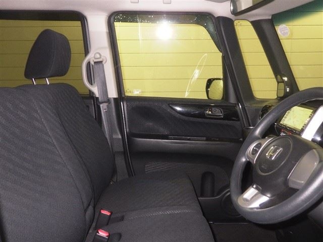 HONDA N-BOX+