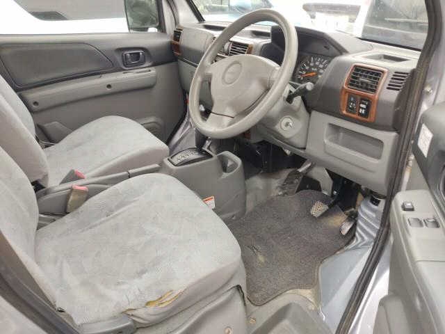NISSAN CLIPPER