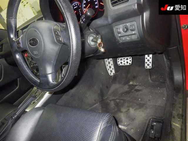 SUBARU LEGACY B4