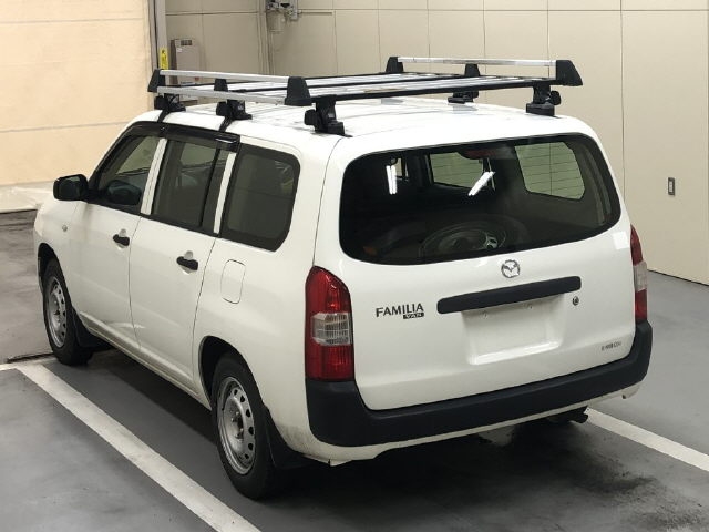 MAZDA FAMILIA