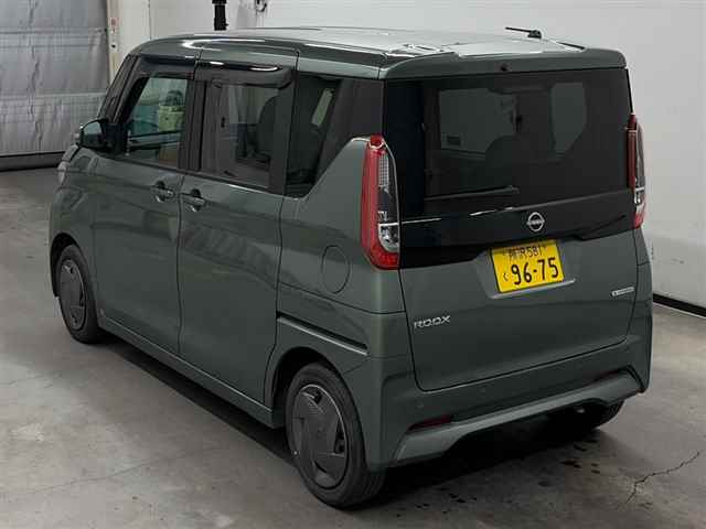 NISSAN ROOX