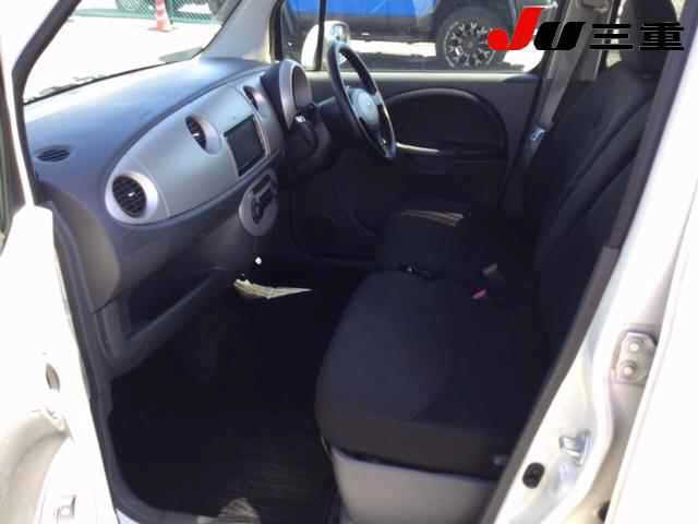 DAIHATSU MOVE LATTE