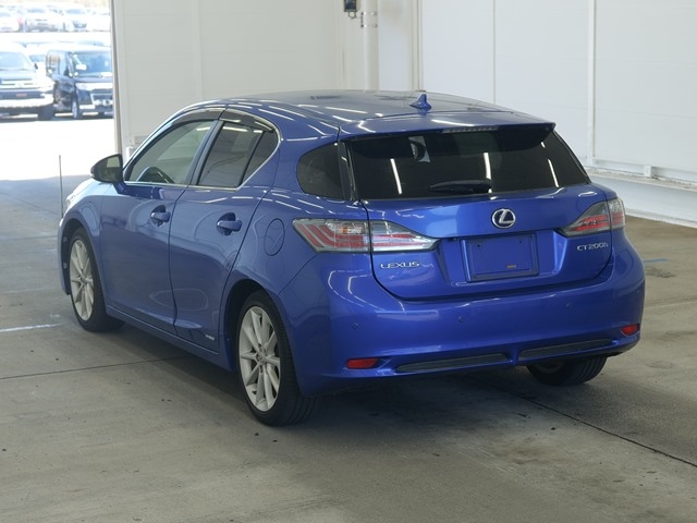 LEXUS CT200H