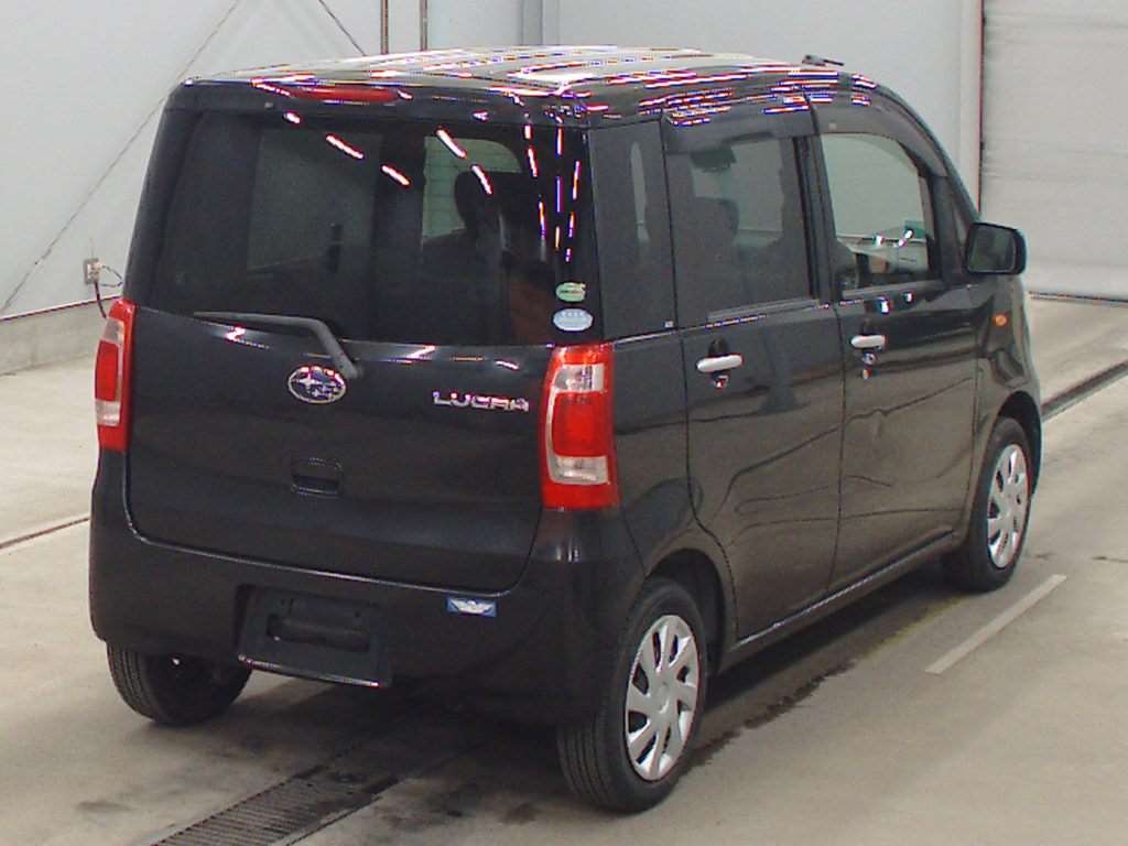 SUBARU LUCRA