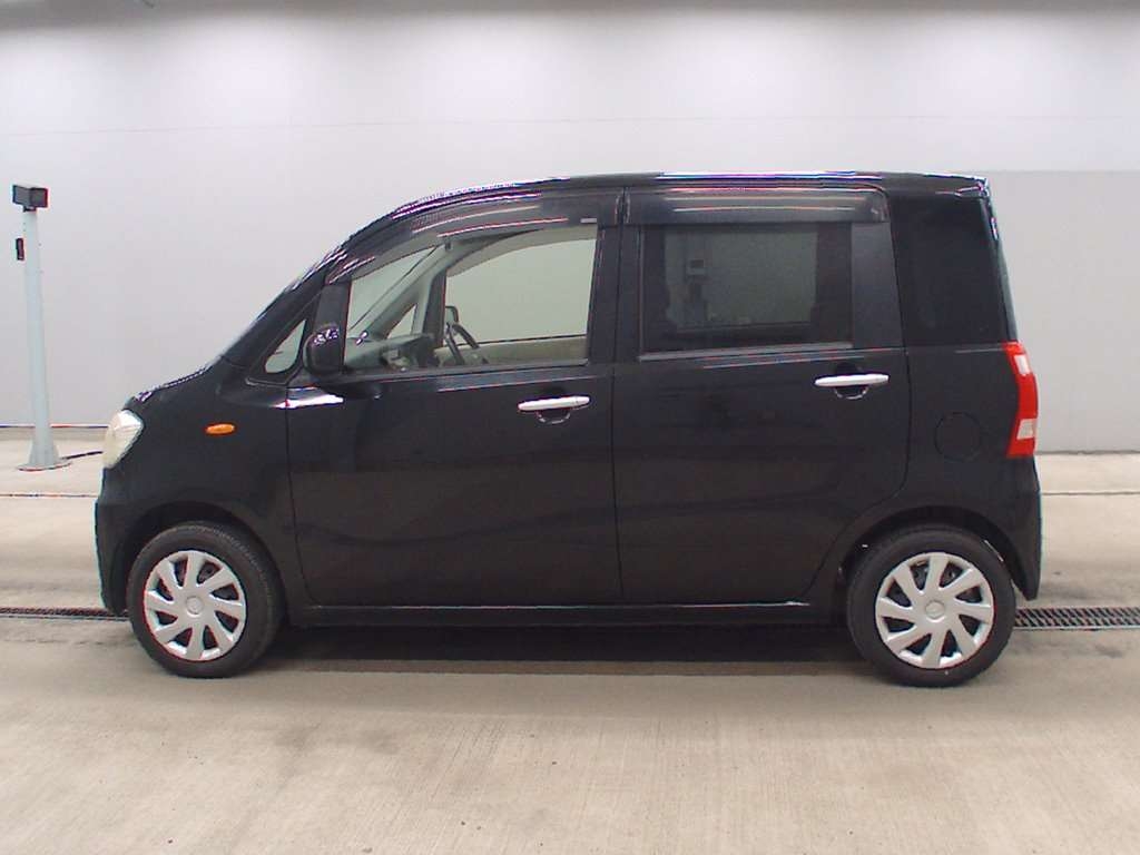 SUBARU LUCRA