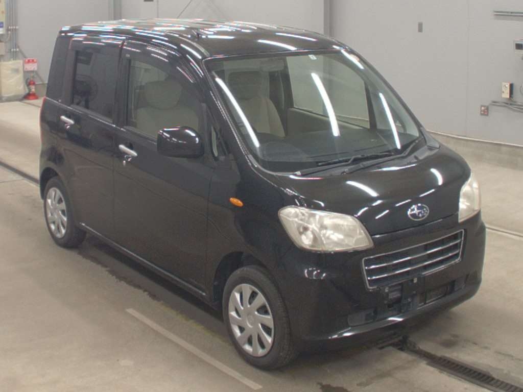 SUBARU LUCRA