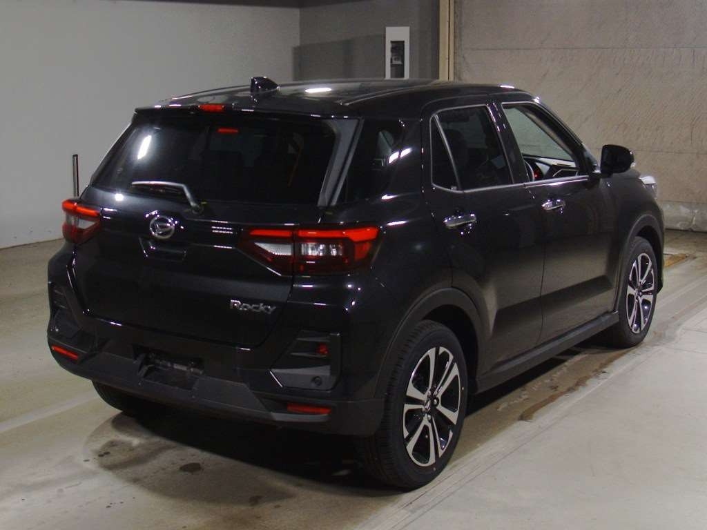 DAIHATSU ROCKY