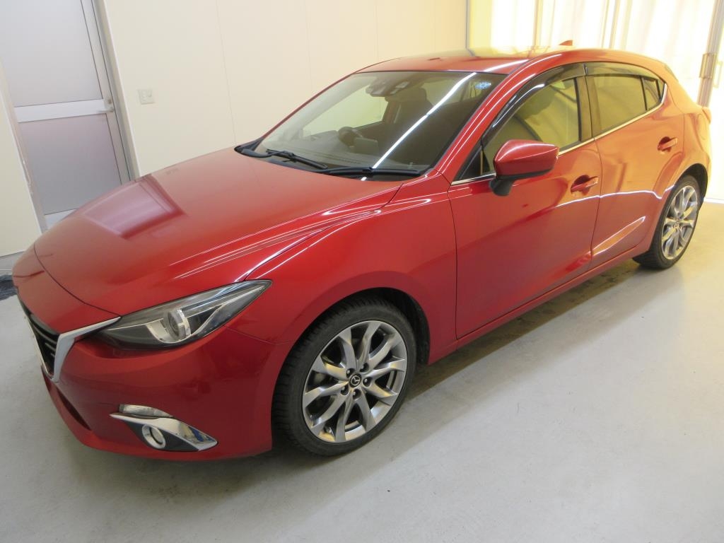 MAZDA AXELA