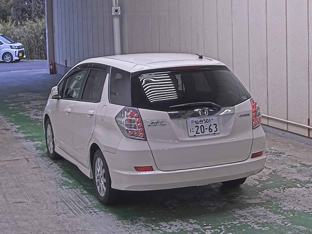 HONDA FIT SHUTTLE