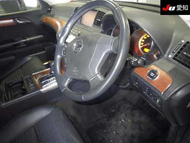 NISSAN FUGA