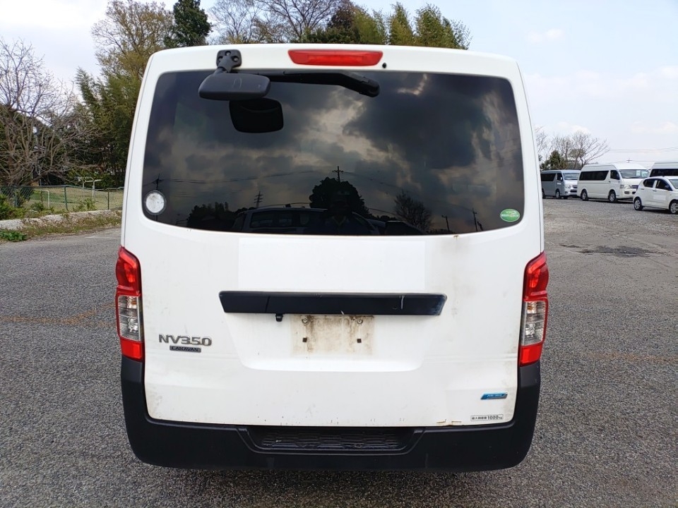 NISSAN NV350 CARAVAN