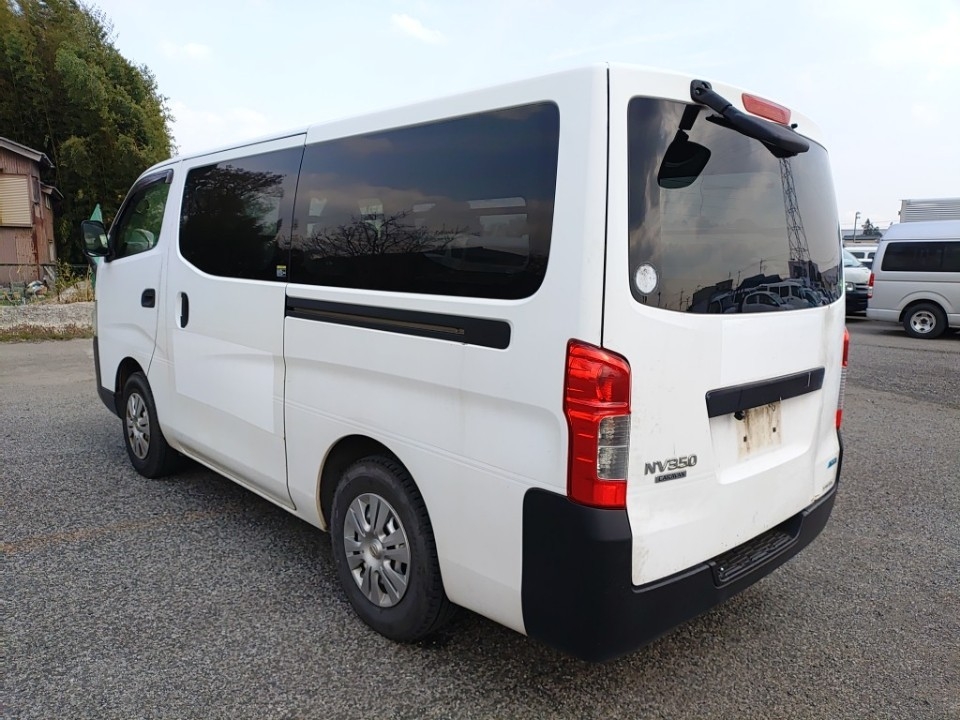 NISSAN NV350 CARAVAN