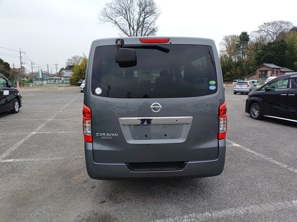 NISSAN NV350 CARAVAN