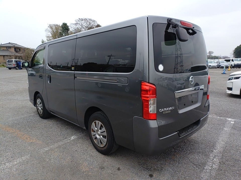 NISSAN NV350 CARAVAN