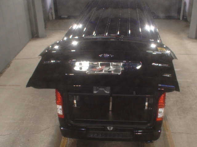 TOYOTA REGIUS ACE
