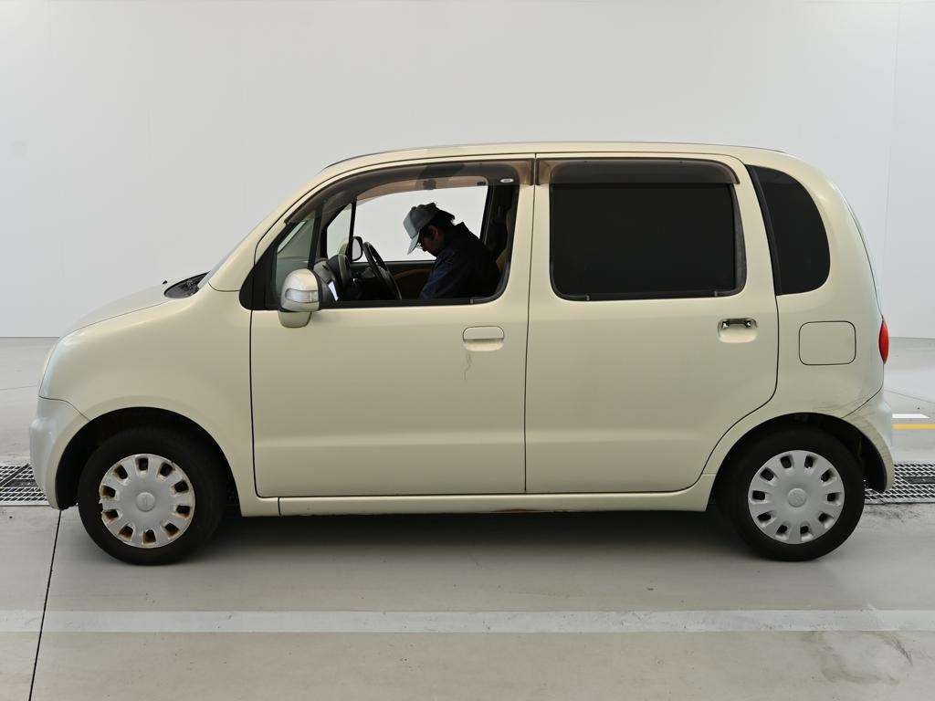 DAIHATSU MOVE LATTE