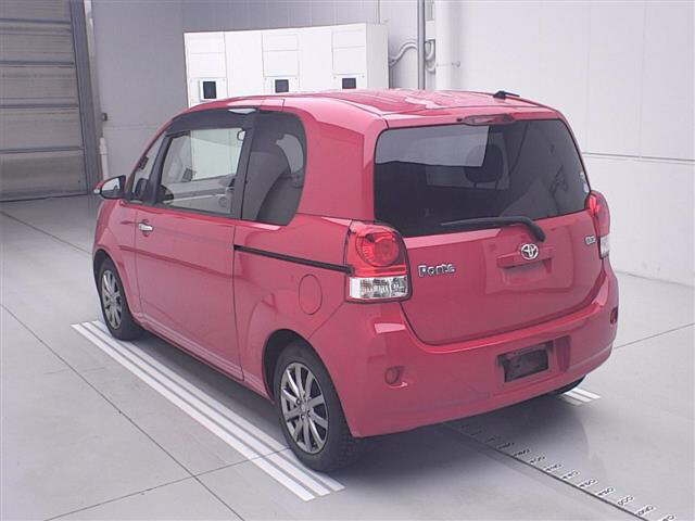 TOYOTA PORTE