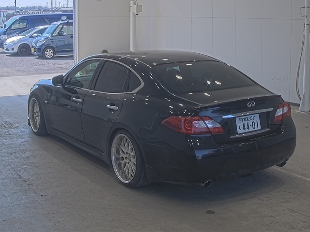 NISSAN FUGA