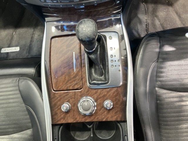 NISSAN FUGA