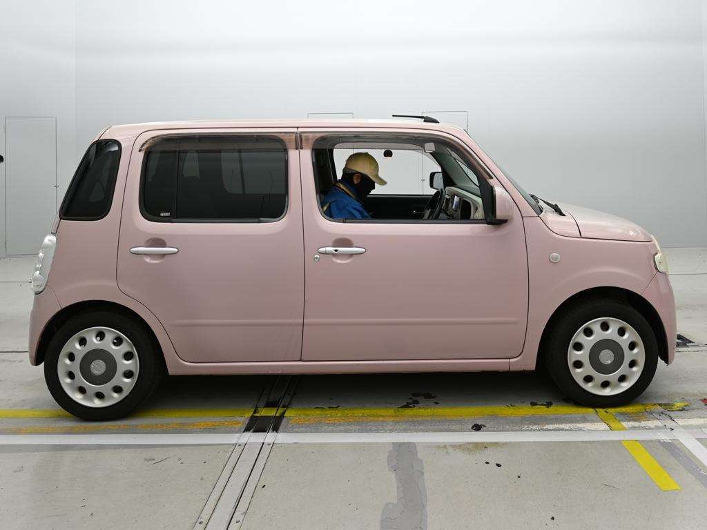 DAIHATSU MIRA COCOA