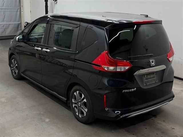 HONDA FREED+