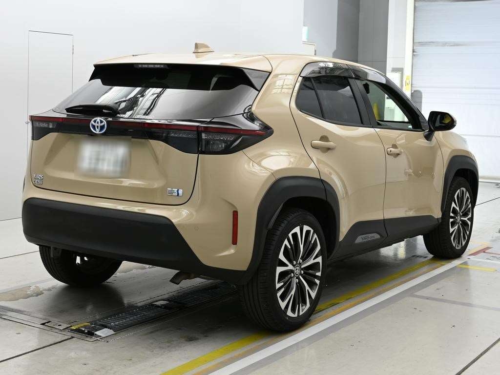 TOYOTA YARIS CROSS