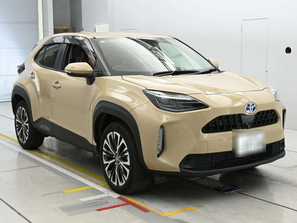 TOYOTA YARIS CROSS