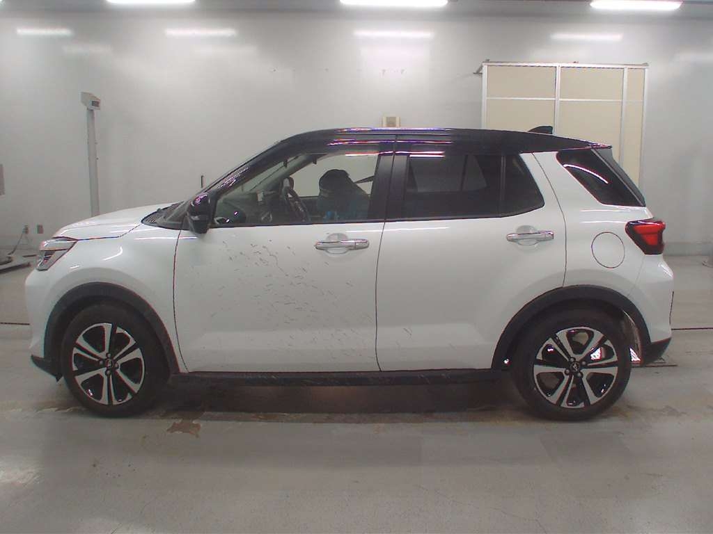 DAIHATSU ROCKY
