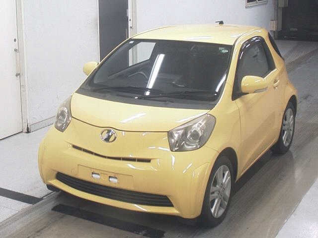 TOYOTA IQ