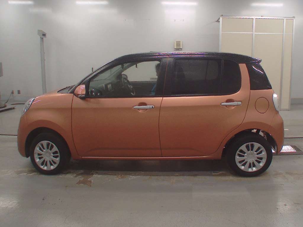 DAIHATSU BOON