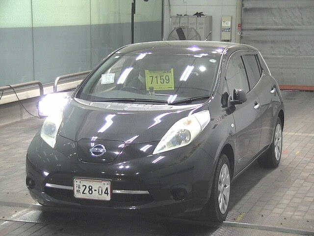 NISSAN LEAF