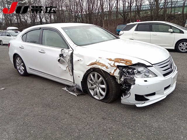 LEXUS LS600H