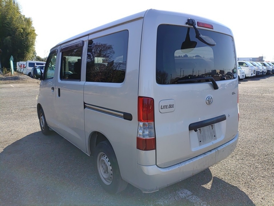 TOYOTA LITE ACE