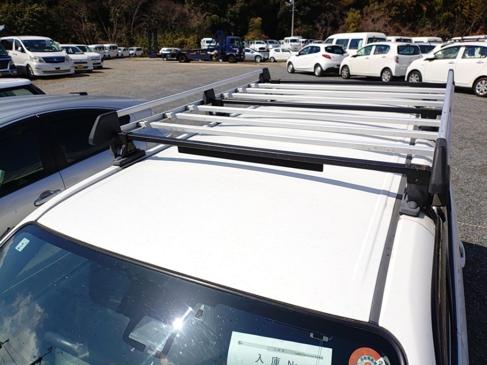 MAZDA FAMILIA