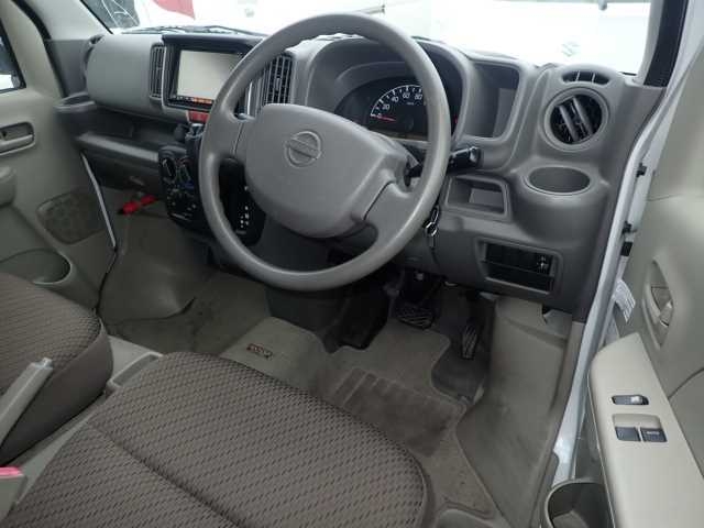 NISSAN NV100 CLIPPER