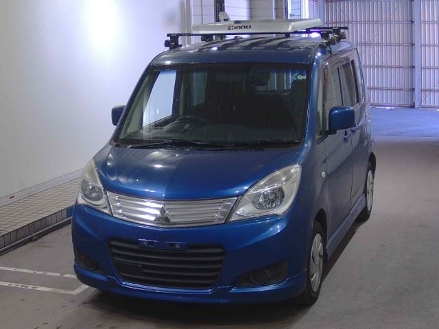 MITSUBISHI DELICA D:2