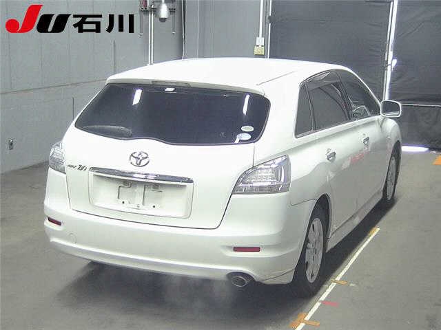 TOYOTA MARK X ZIO