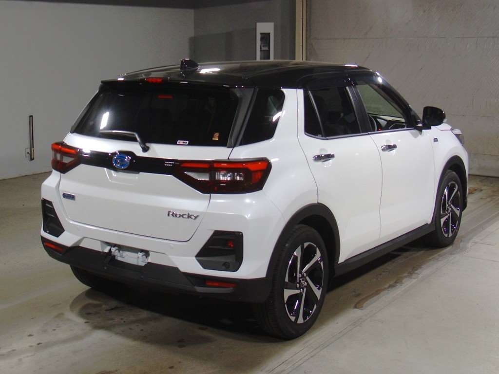 DAIHATSU ROCKY