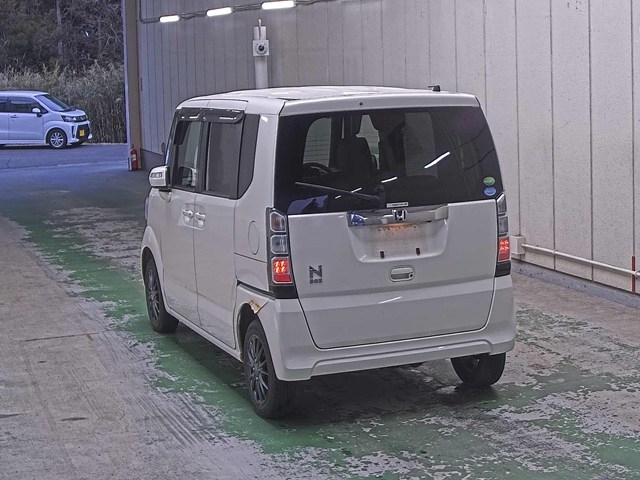 HONDA N-BOX+