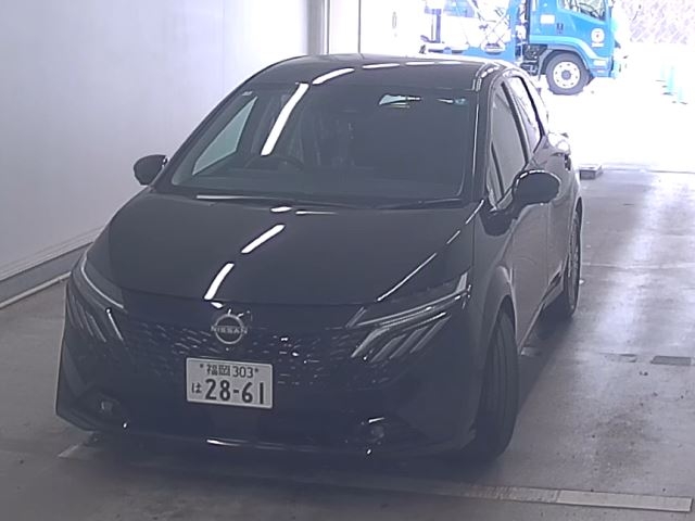 NISSAN AURA